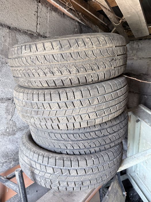 Зимние шины б/у 185/70 r14 продам
