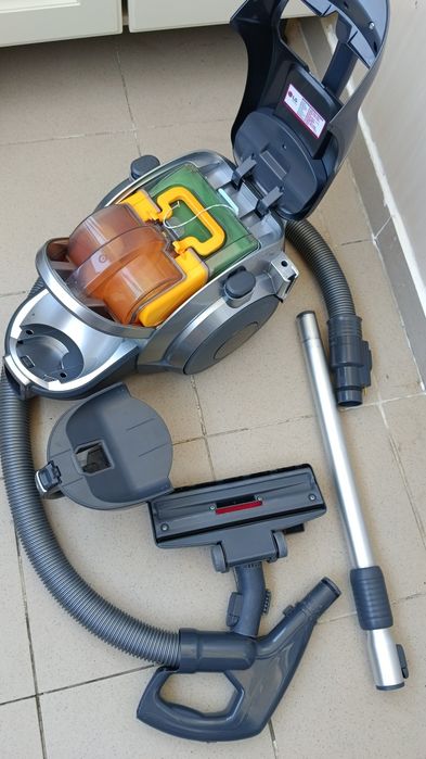 Пылесос LG Kompressor 2000w