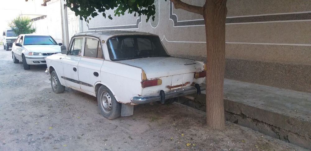 Moskvich 412 zapchastga sotiladi