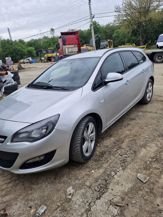 Opel astra j ,2014 de vînzare