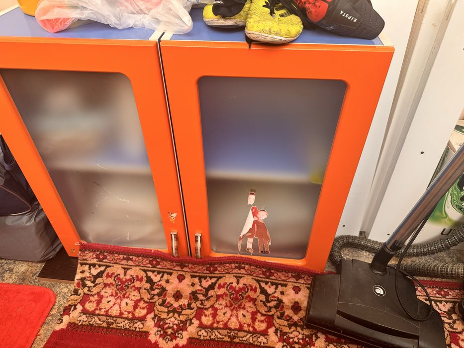 Продам стол компьютерный и учебный