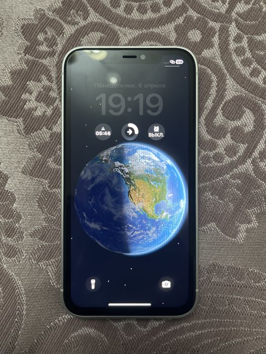 Iphone1 11 в корпусе 17