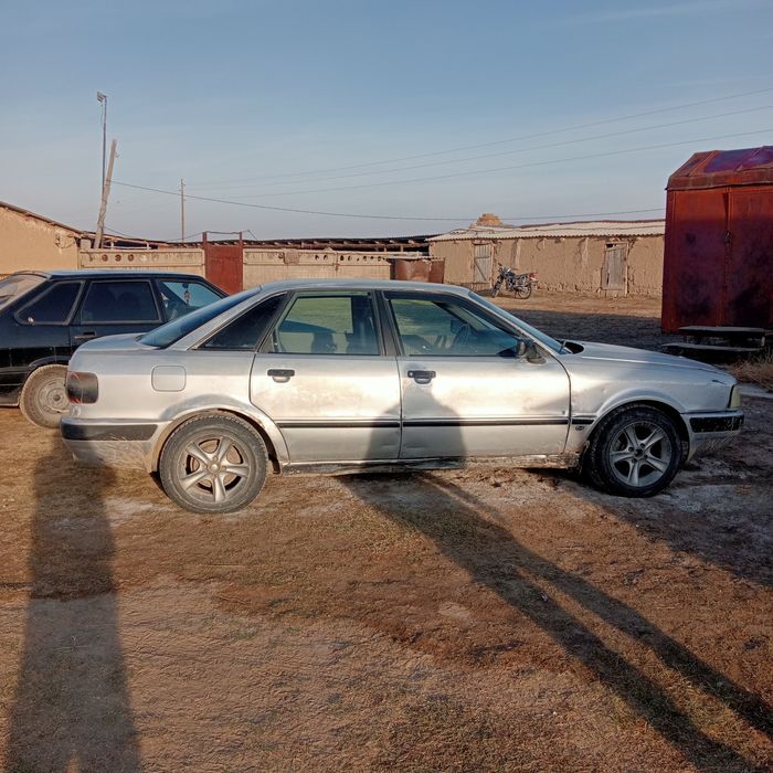 Ауди В4 в хорошем состоянии