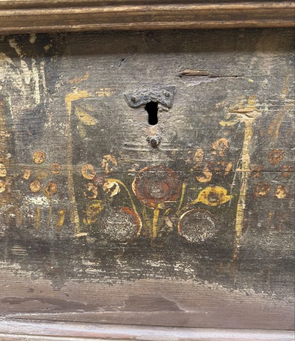 Lada zestre Saseasca pictata patina deosebita