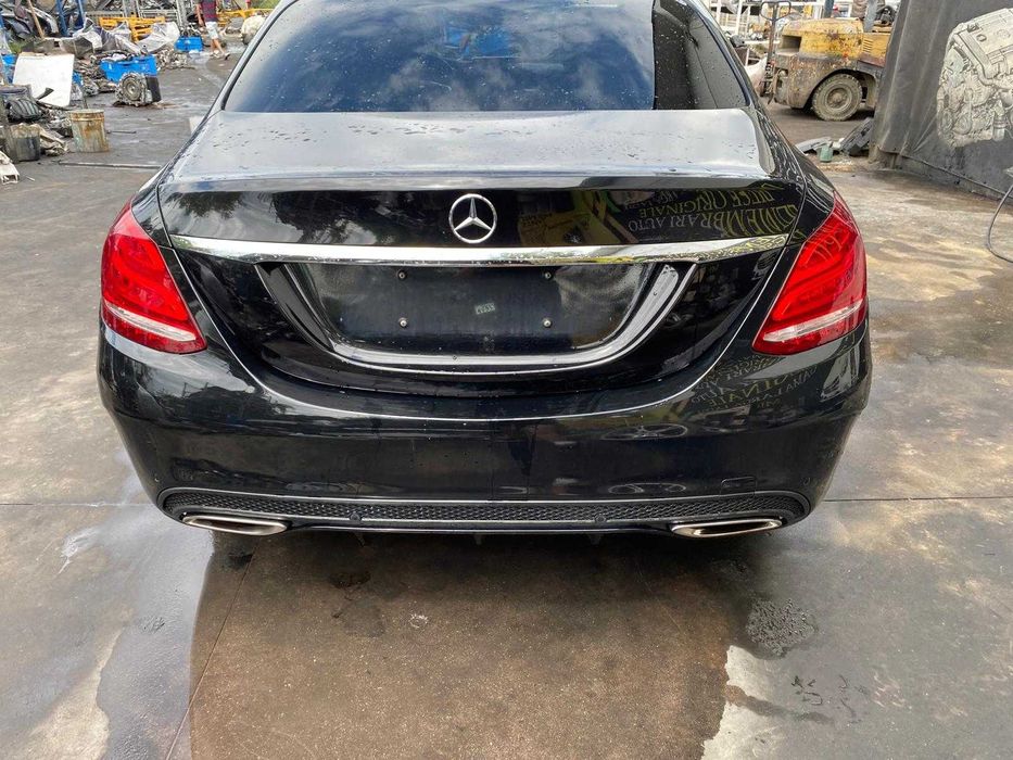 Dezmembrez mercedes c class w205 AMG/far ils/panoramic/capota/bara/