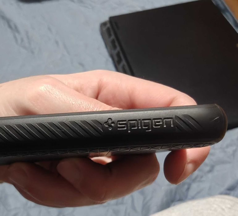 OnePlus 12 Калъф Spigen Liquid Air - Отлична Защита и Сцепление!