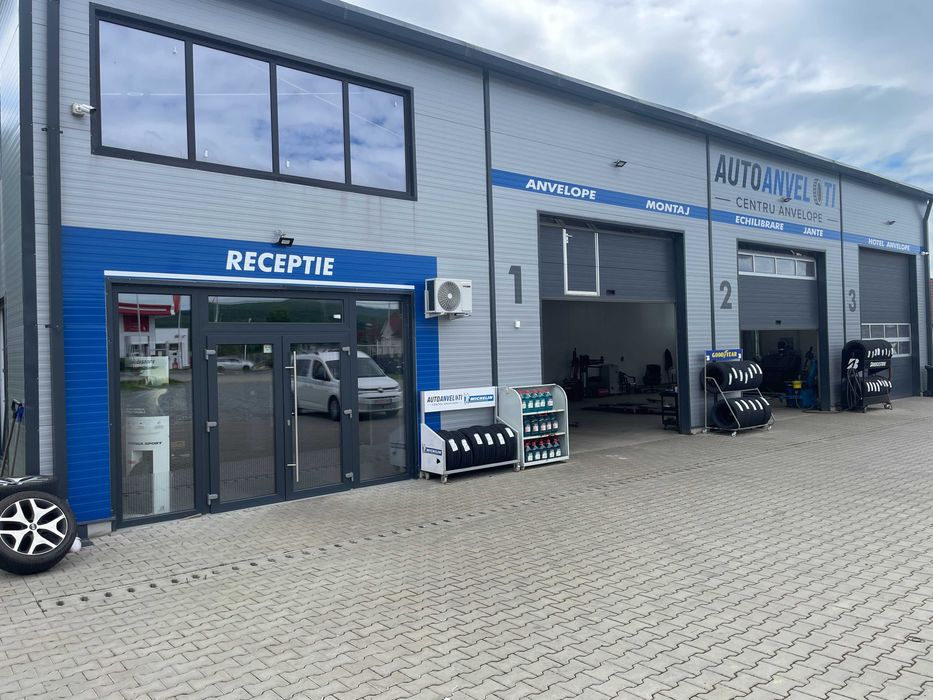 4X 205 65 16C Michelin Agilis