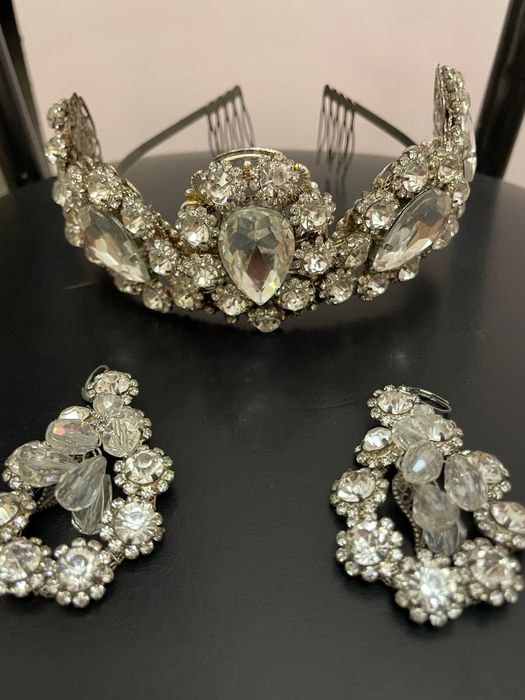 Диадема с серёжками