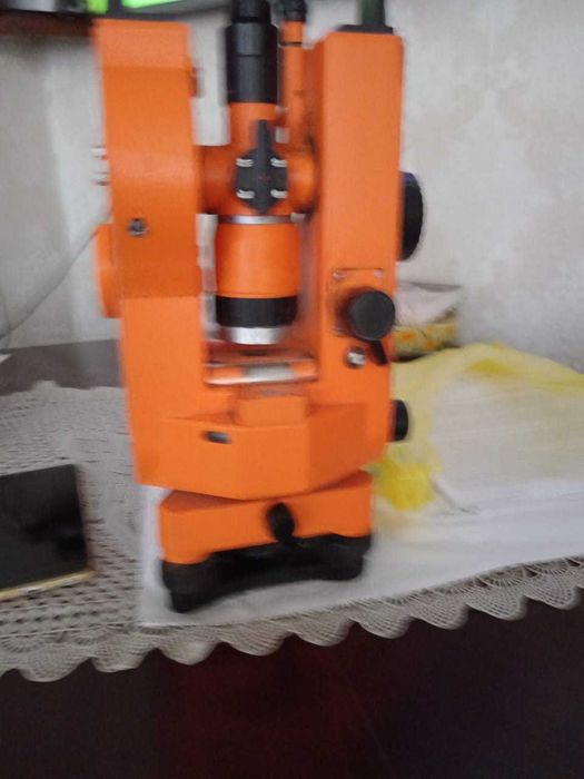 теодолит с  техпаспортом