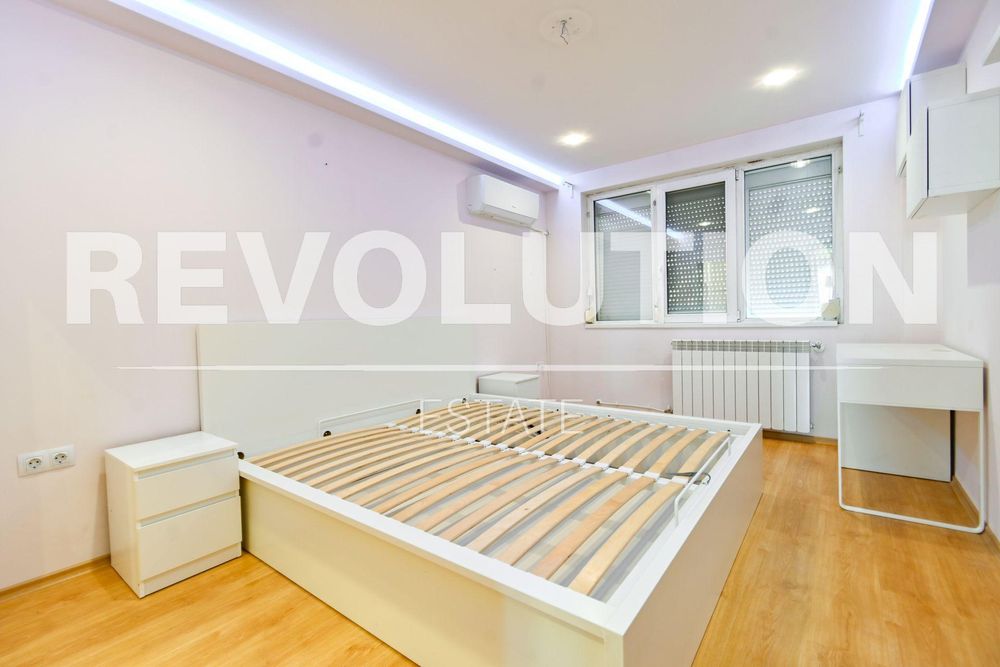 Продава се Тристаен апартамент в София, Люлин 9 - 84 кв.м за 1451 €/кв.м - Снимка #7