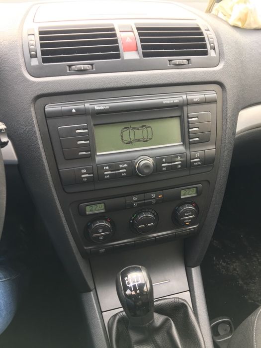 Skoda Octavia II - Шкода Октавия 2 - 1.6MPi 102к.с. На Части!