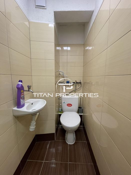 Дава се под наем Тристаен апартамент в Варна, Левски - 120 кв.м за 850 € - Снимка #18