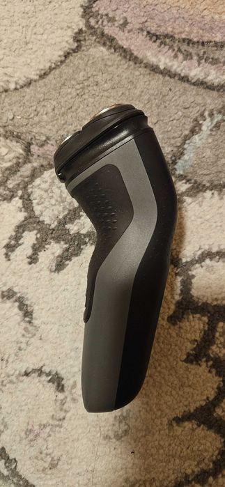 Philips самобръсначка series 1000