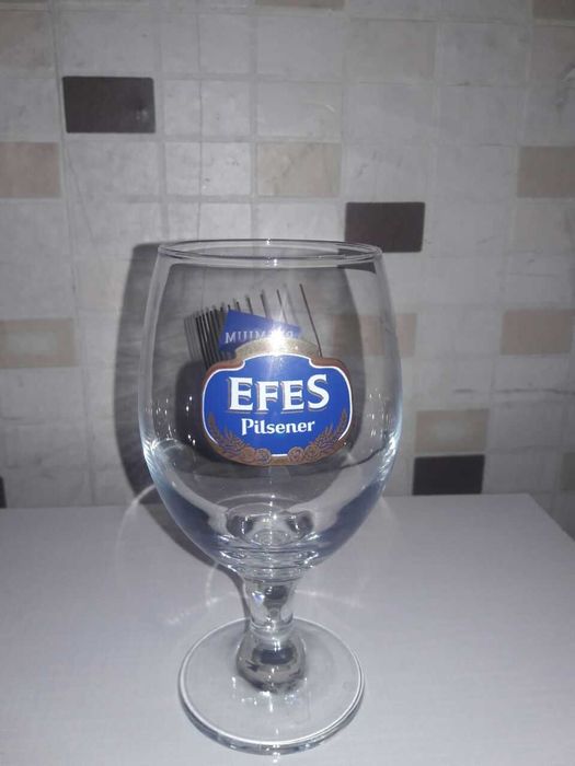 Продается    " Стары  мельник"   ,  "эфес"    фужеры