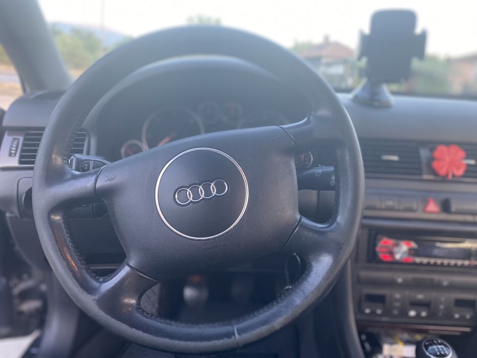 Продавам AUDI A6 2.5 TDI 2002 г 155кс