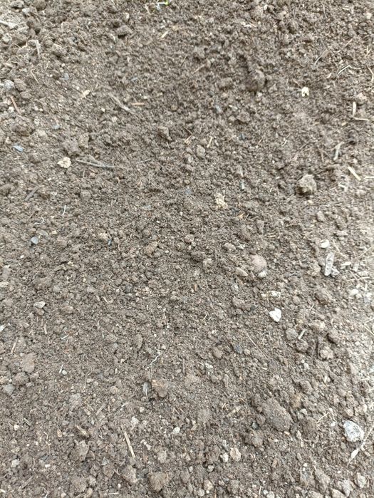 Биогумус 1300 сум .