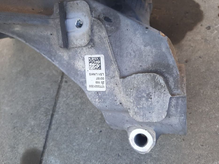fuzeta stanga fata 2.0 b mercedes a-class w177  1773321300