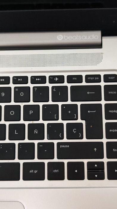 Laptop HP Stream 14 (AMD A4, 2GB RAM, 32GB) - Functional / Fara incarcator
