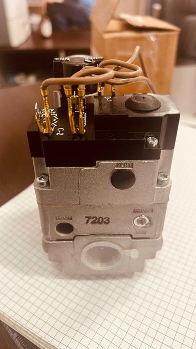 B12826-21 - Valvă de gaz pentru suflanta aer cald pe gaz HVAC Goodman