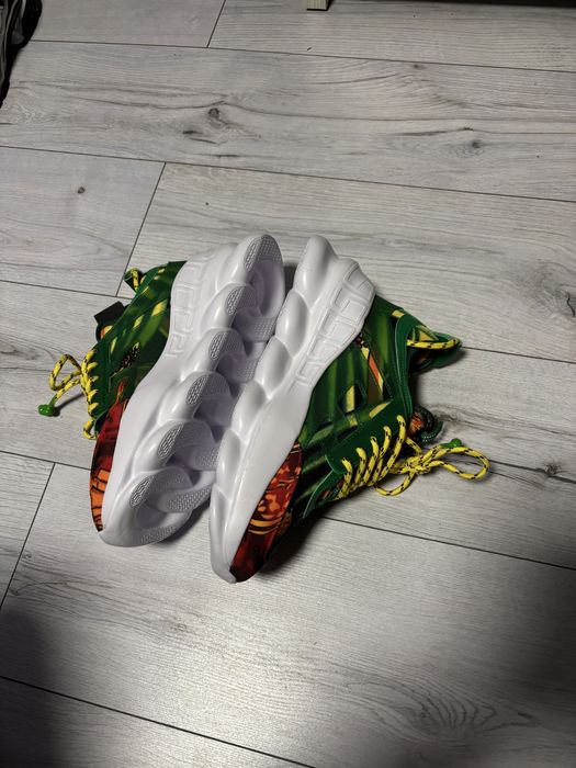 Versace chain reaction jungle