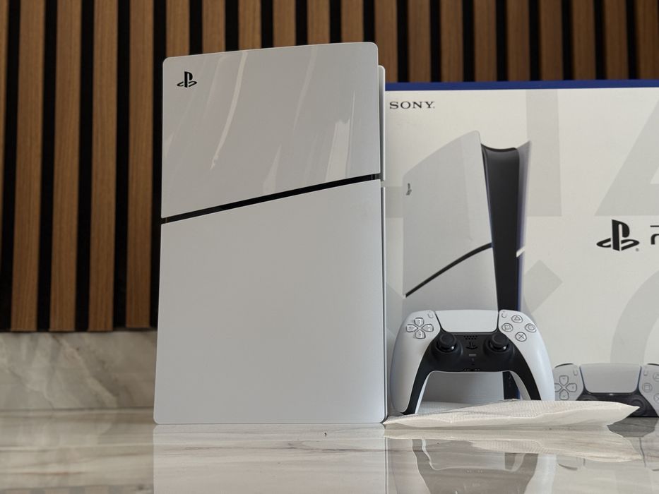 PlayStation 5 Slim (PS5) Disc Edition, 1Tb SSD, ca si nou!