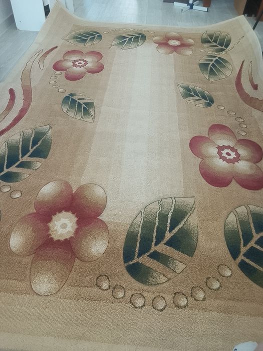 Продам ковер в отличном состояний