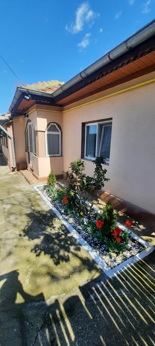 Casă 5 camere toate utilitățile