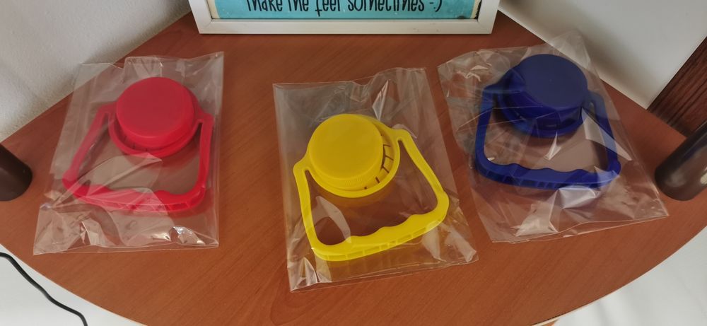 Дръжки и капачки за 5-10 литрови  ( PET) туби