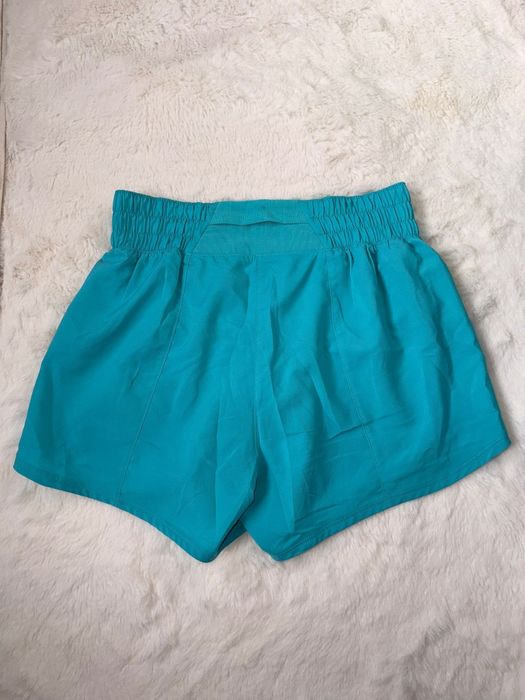 VAND Pantaloni NIKE Noi