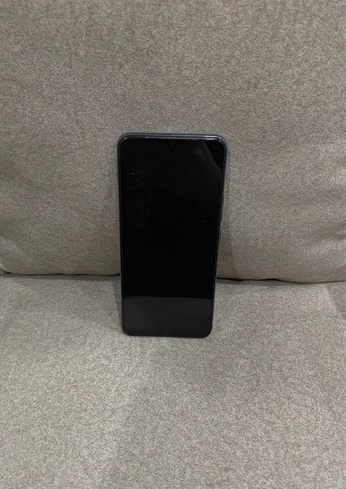 Телефон vivo v21e