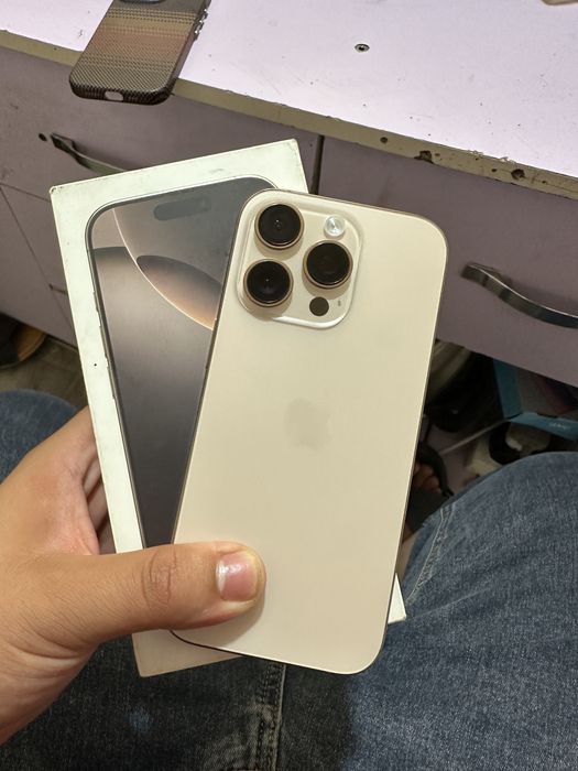 Iphone 16 pro Gold 256