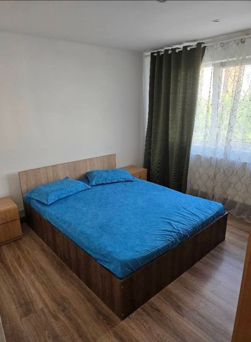 Proprietar inchiriez apartament cu 2 camere decomandat