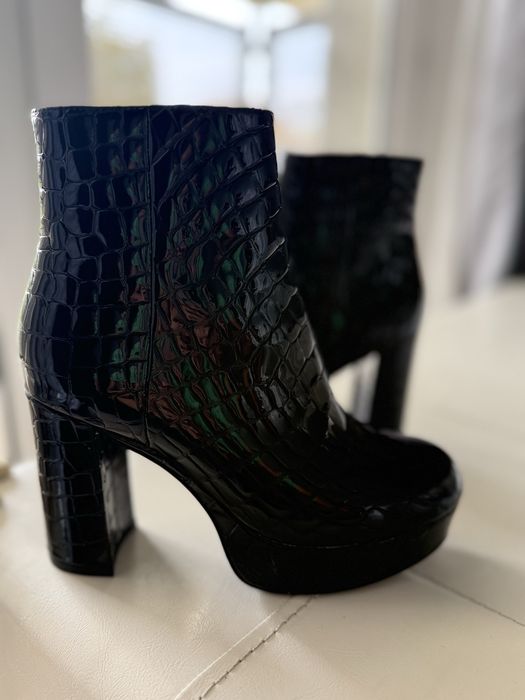 Botine Jeffrey Campbell