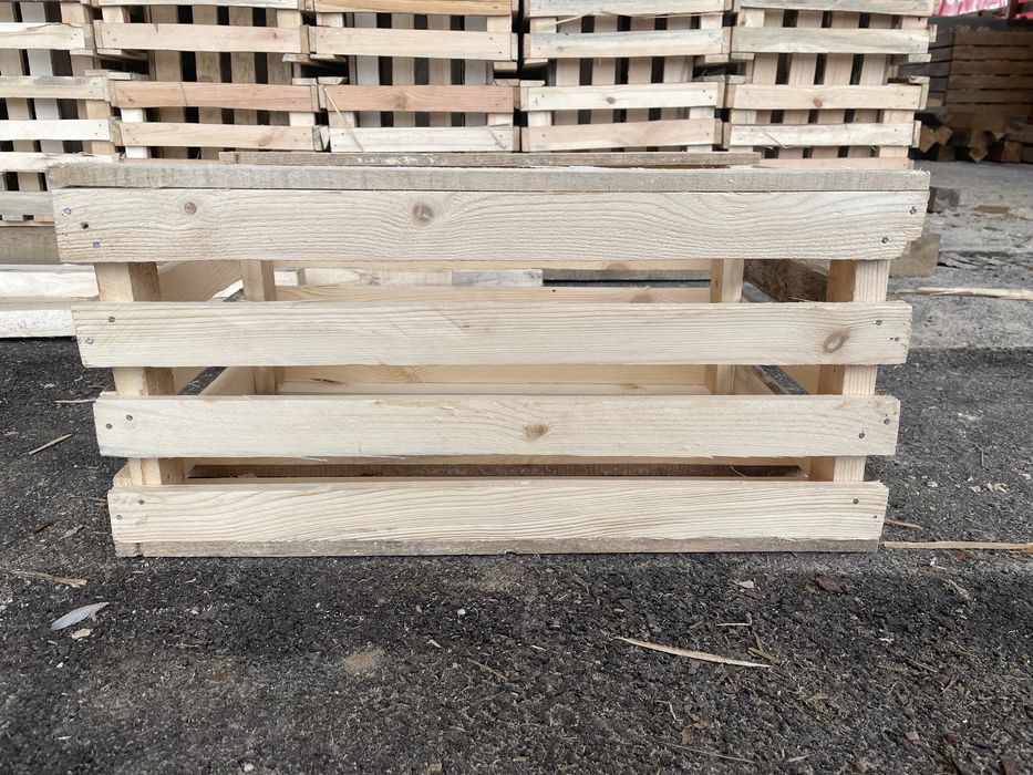 Ящики под яблоки