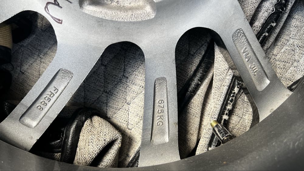 Диски с резиной р17 продам