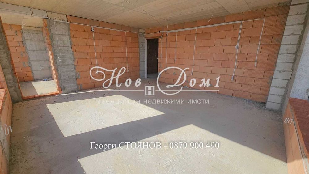 Голям тристаен апартамент / 1200 €/m2