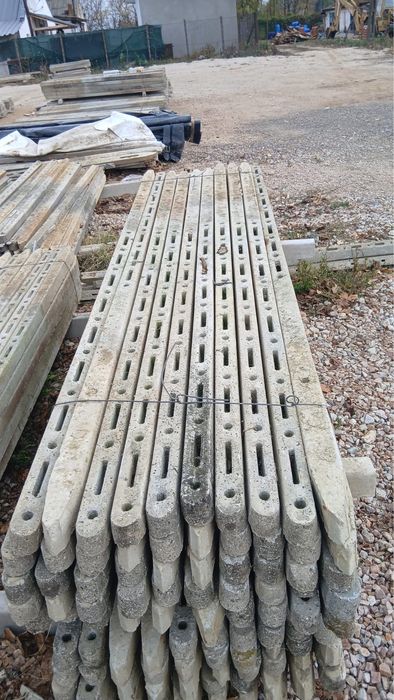 Stalpi de beton Italia