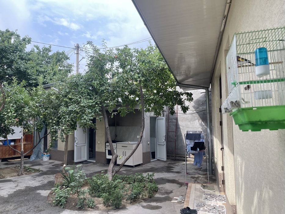 Uy sotiladi 1.7 sotix