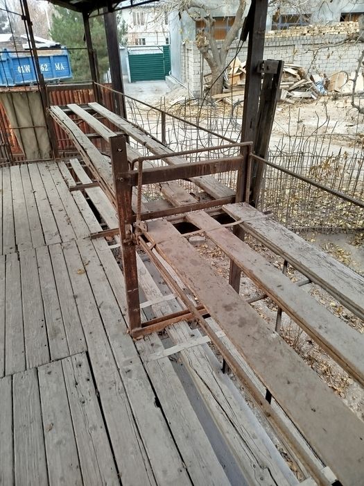 Прицеп для уликов для пасеки.