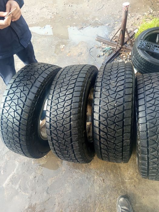 Гуми с джанти за Киа Соренто