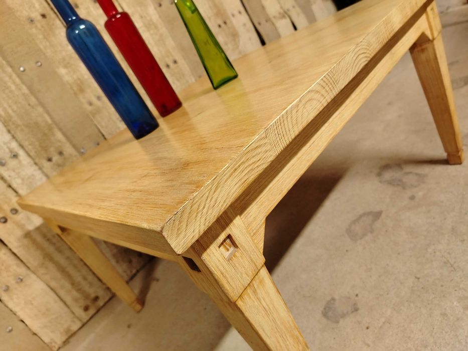 Masuta veche designer ANNA FLOTOTTO, stil Mid Century, din lemn masiv