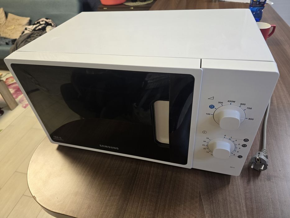 Cuptor microunde samsung