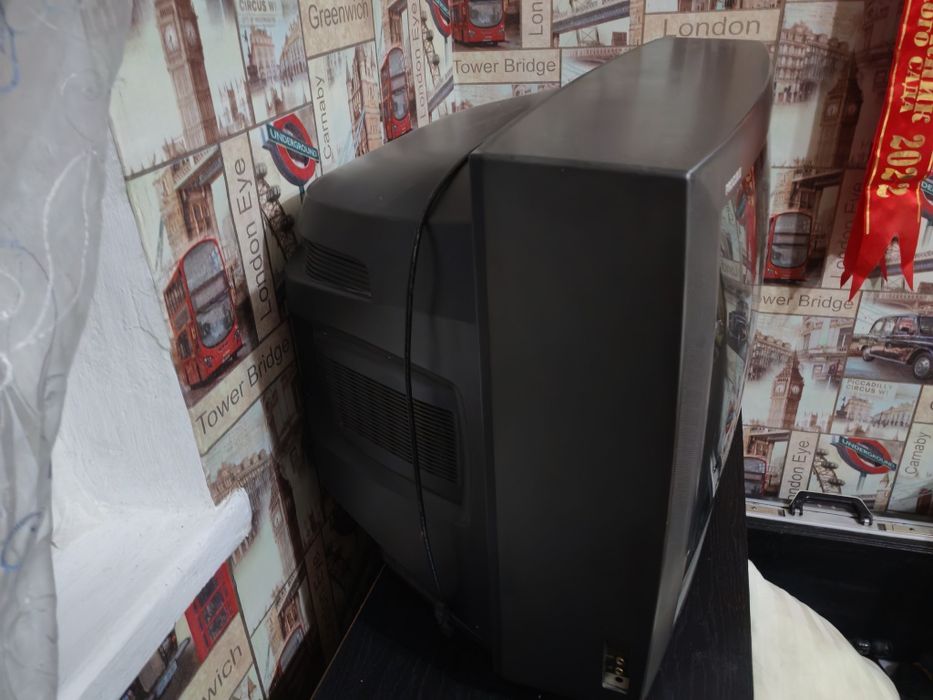 Продам телевизор