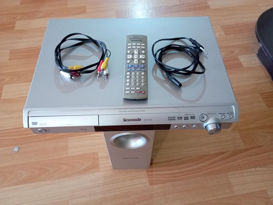 продам DVD panasonic, цвет серый.