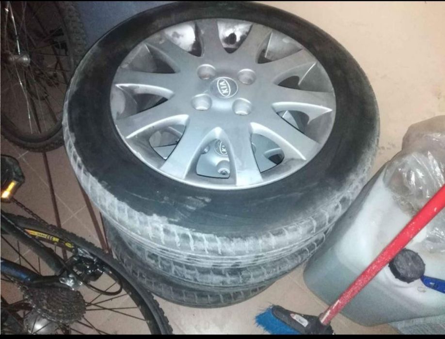 Гуми  с алуминиеви джанти