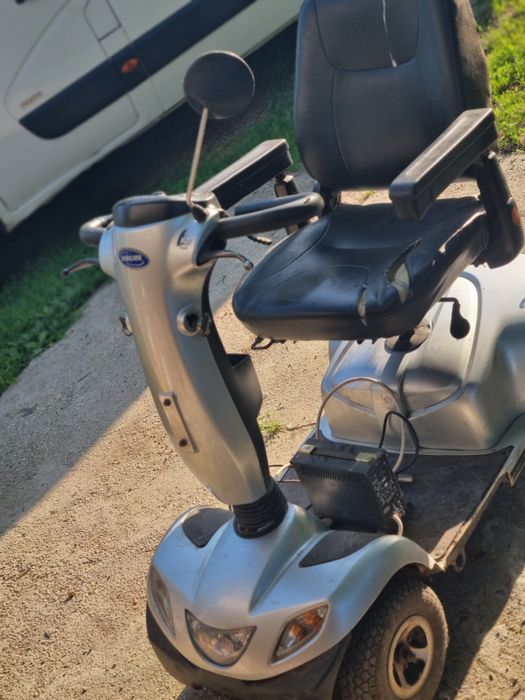 Vad scuter persoane cu dezabilitati Invacare Orion