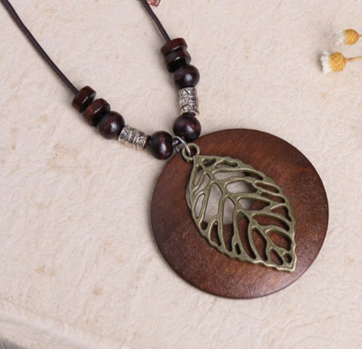 Продам подвески с фигурками