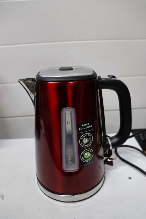 Russell Hobbs Luna Solar 23210-70 – Електрическа кана, 1,7 литра, неръждаема стомана, 2400 W, червена