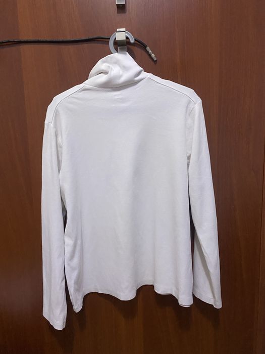 Базовая водолазка Uniqlo