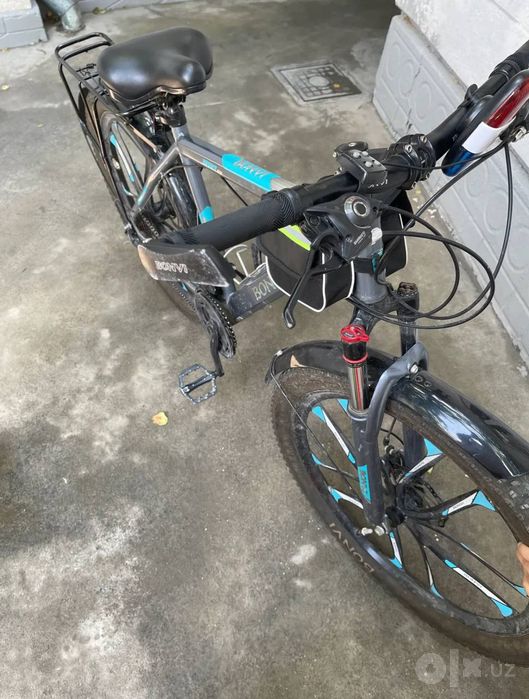 Velik Velosiped sotiladi